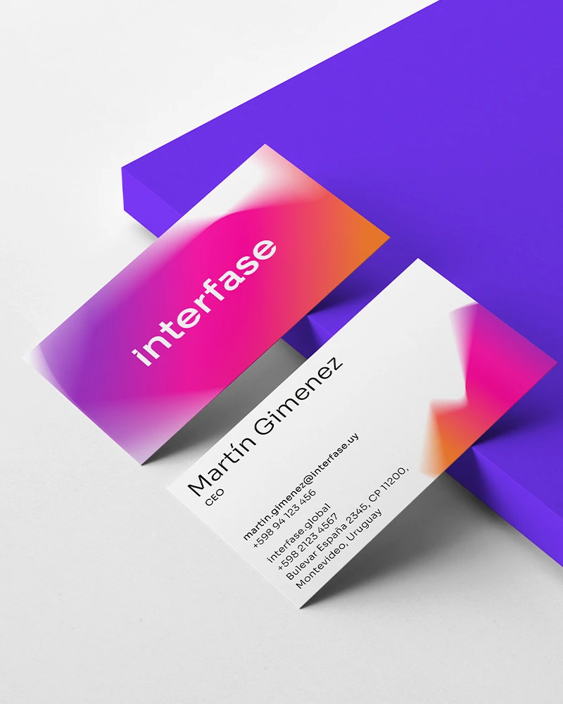 Interfase diseño de tarjetas personales